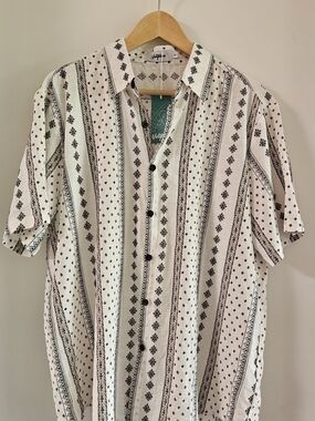 Light Weight Printed Button Down